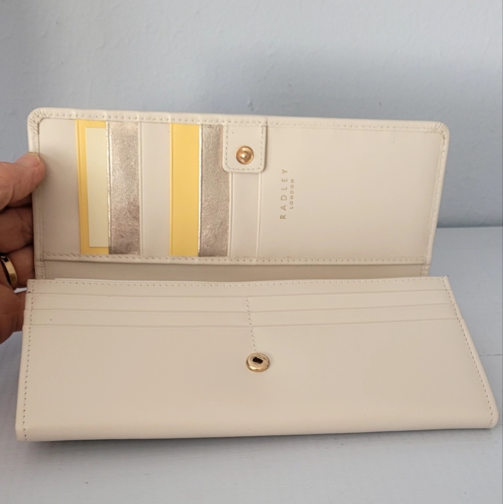 Radley London Leather Flap Wallet - Picture 5 of 5